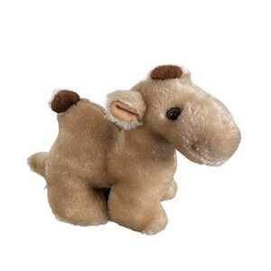 Pier 1 imports Stuffed Camel 10" x 5"